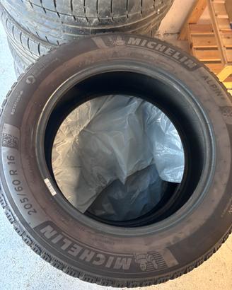 4 gomme invernali Michelin Alpin 6 : 205/60 R16