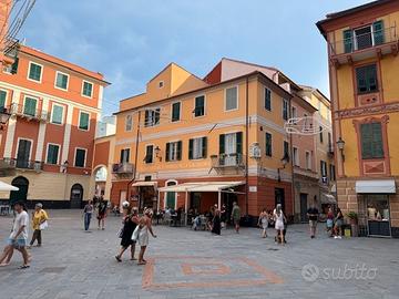 Loano si propone attivita' di abbigliamento