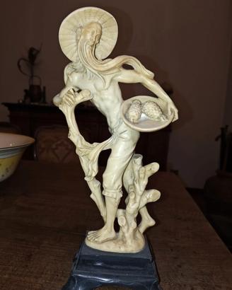 Statuetta Decorativa Vintage in Resina - Effetto A