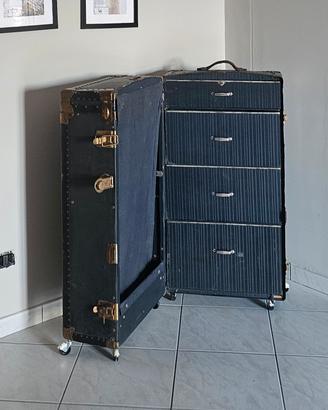 baule armadio elegante negozio