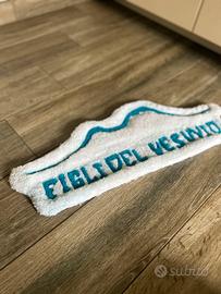 Rug Napoli “FIGLI DEL VESUVIO” tufting handmade