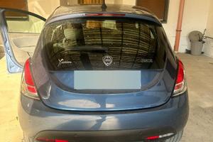 Lancia ypslon