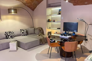 Monolocale Studio Ufficio a due passi dal Duomo