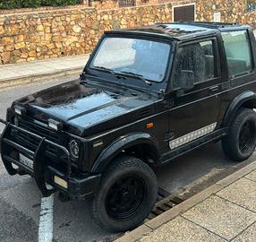 Suzuki Samurai