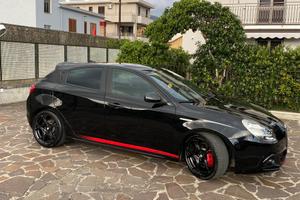 Alfa Romeo Giulietta carbon look 2019