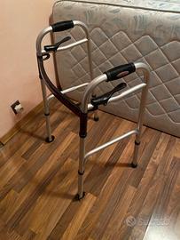 Deambulatore pieghevole