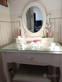 specchiera postazione trucco