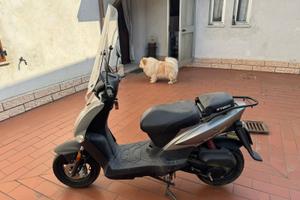 Scooter kynco 50 4t