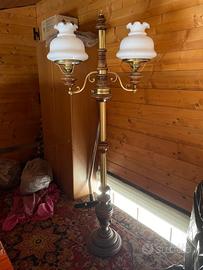 Lampada con piantana