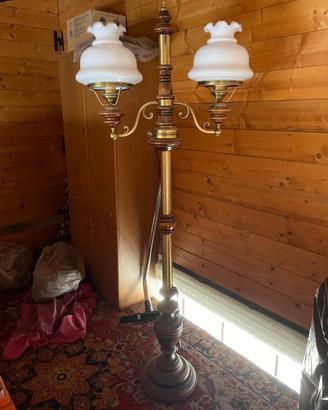 Lampada con piantana