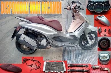 PIAGGIO BEVERLY 125i.e. ANNO 2015 x RICAMBI