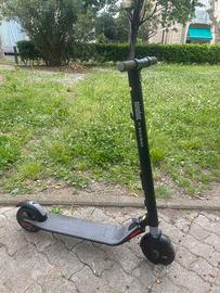 Monopattino elettrico segway