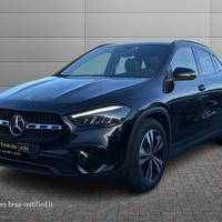 MERCEDES-BENZ GLA 200 d Progressive Advanced Plus