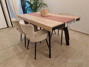 Tavolo allungabile in rovere chiaro