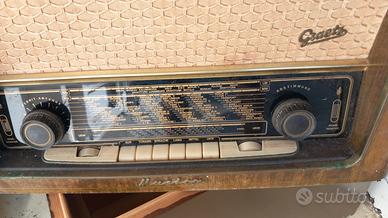 antica,radio a valvole 
