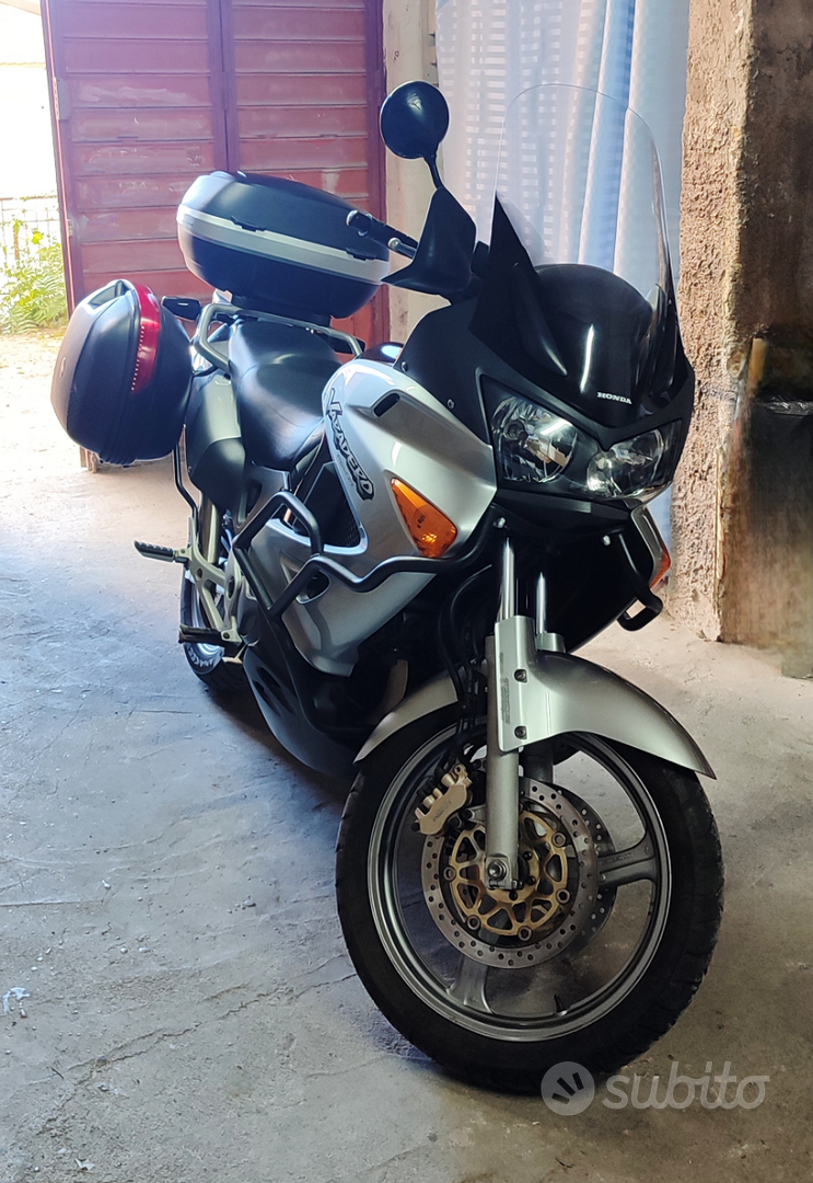 Marca Honda Sella Honda Varadero 1000 Usata Annuncio Moto Honda CB