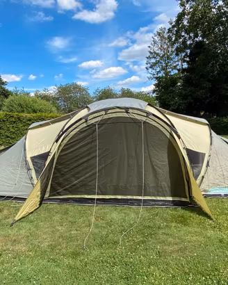 tenda QUECHUA T6.3 XL B 6 posti - 5,6 x 6,8 m