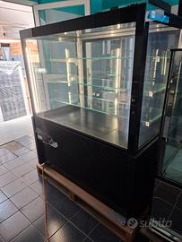 Vetrina frigo pasticceria ''prezzo promo''