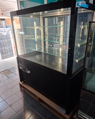 Vetrina frigo pasticceria ''prezzo promo''