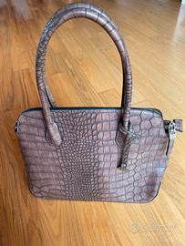 Borsa + necessaire Carpisa Cruz