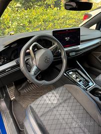 Golf 8 1/2