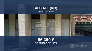 Immobile in asta di 92 m² con box auto a Albiate