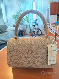 borsetta dorata con strass