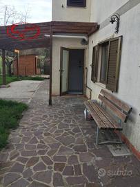 Appartamento di 55 m² con 3 locali e box auto a Bu