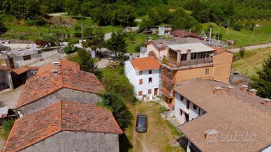 CASA DI CORTE A CHIAMPO