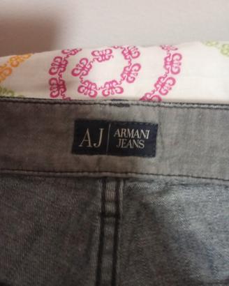 jeans originali Armani ma usati per ragazzo 