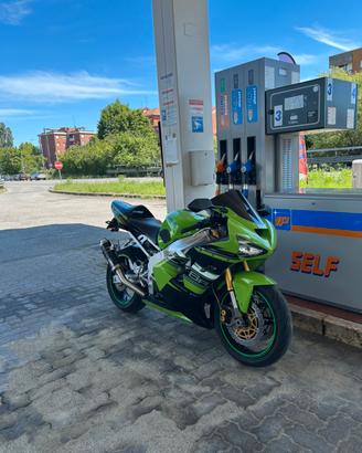 Kawasaki zx6r 2004
