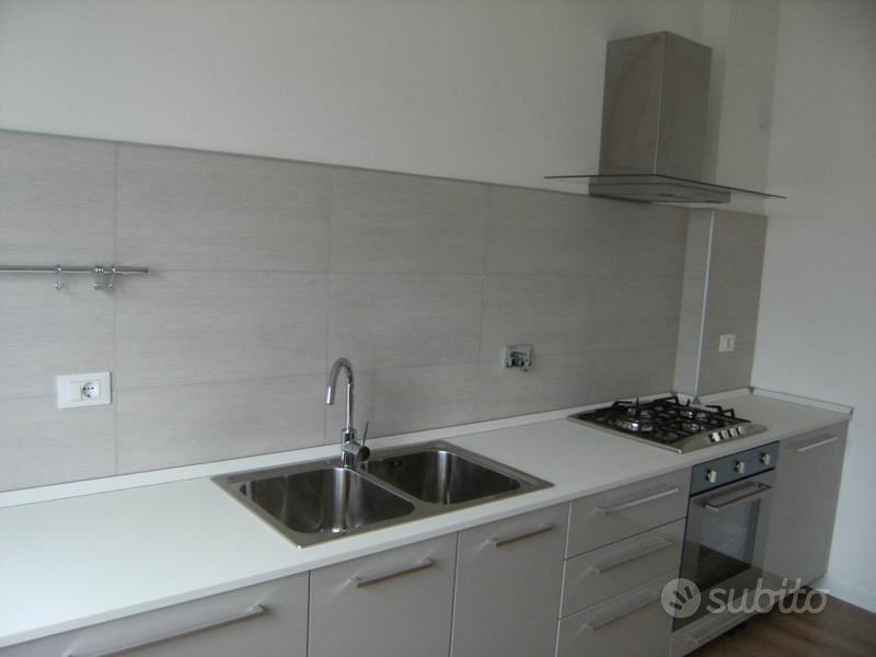 Appartamento – Trieste, San Sabba, Servola-Chiarbola-Valmaura-Borgo San Sergio - Vista 4