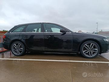 Audi A4 Avant 2.0 TDI 143 CV 