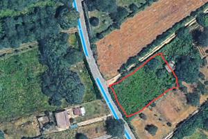Terreno circa 1000 m fronte strada