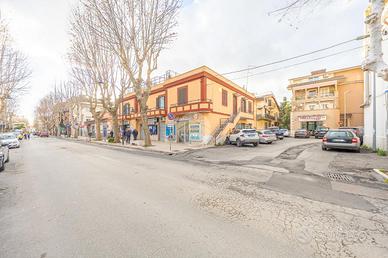 NEGOZIO A GUIDONIA MONTECELIO