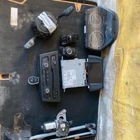 Kit autoradio bmw serie1 anno 2015