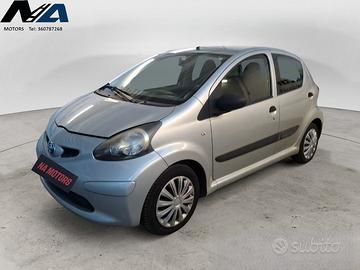 Toyota Aygo 1.0 12V VVT-i 5 porte Sol FRIZIONE NUO