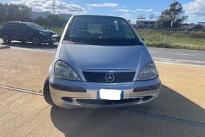 Mercedes classe A per Neo-patentati