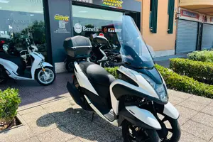 YAMAHA Tricity 155 TUTTO INCLUSO ANCHE PASSAGGIO