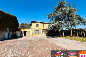 Villa Indipendente con Ampio Giardino