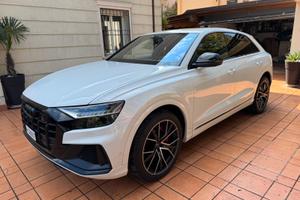 AUDI SQ8 TFSI 2020 TETTO CERCHI 22 FULL OPTIONAL