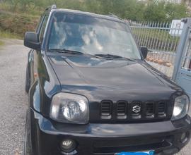 SUZUKI Jimny si valuta permuta con utilitaria