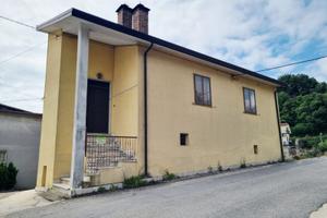Casetta indipendente con posto auto