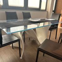 Tavolo Tonin in vetro