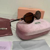 occhiali miu miu da sole