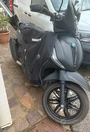 Piaggio Beverly 300 - 2024