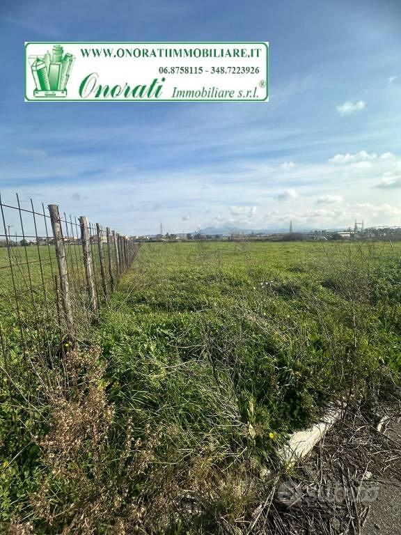 Terreno di 8161 m² a Roma - Vista 2