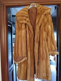 Pelliccia Visone Chiaro