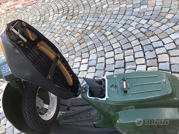 Vespa 50 pecial