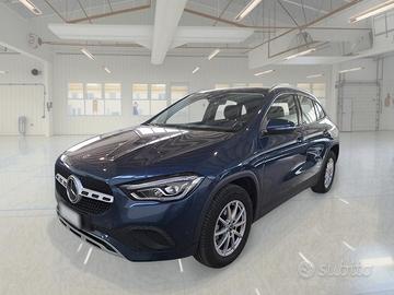 MERCEDES-BENZ GLA 200 D AUTOMATICO BUSINESS EXTRA 